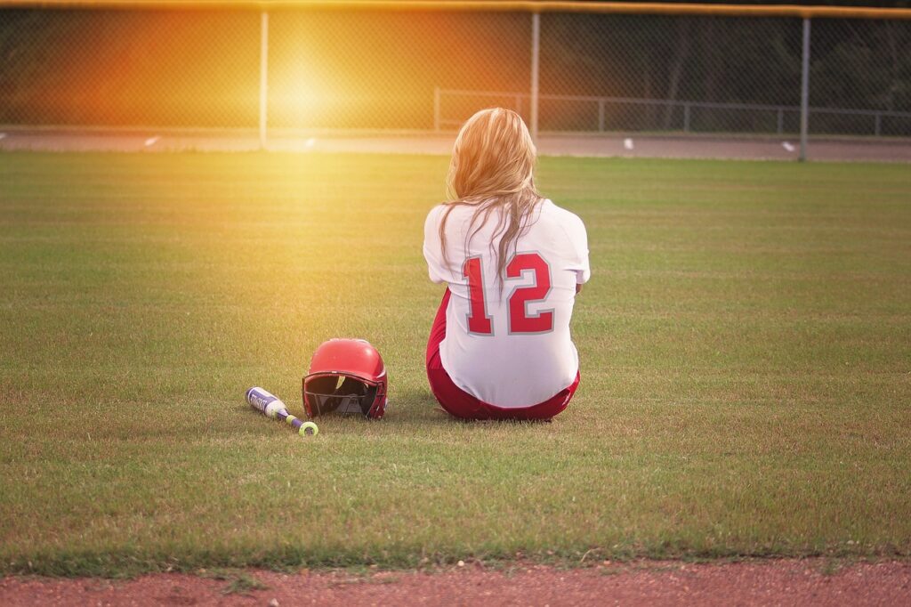 softball, player, girl-1534446.jpg